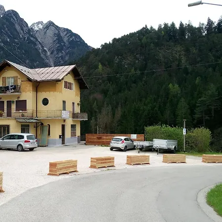 Casa Al Tra Le Dolomiti *